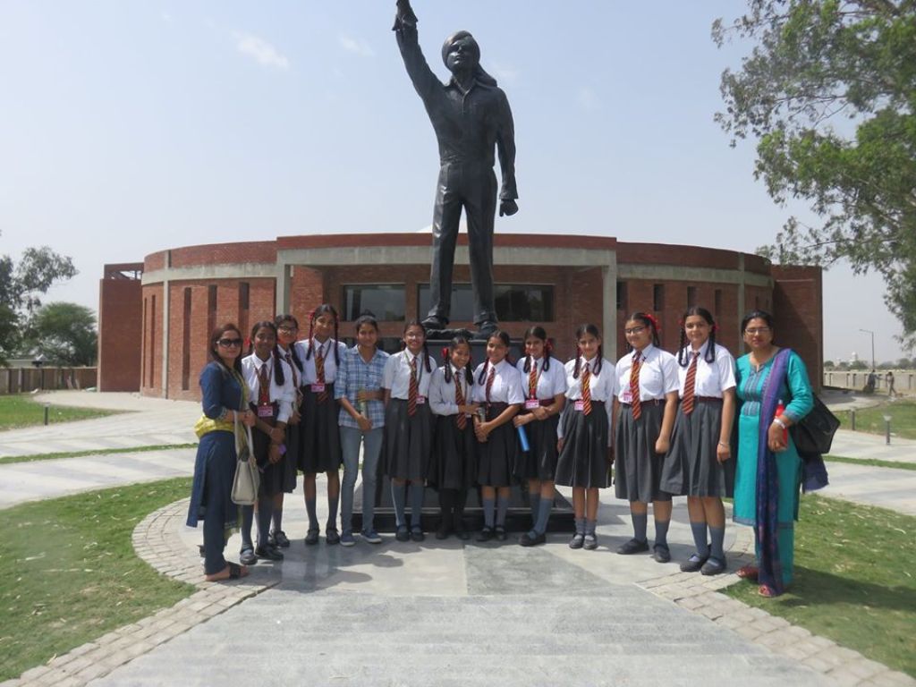 top-5-schools-in-mahilpur